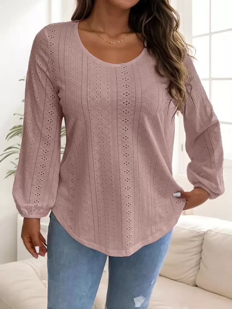 Top PLUS SIZE Eyelet Puff Sleeves